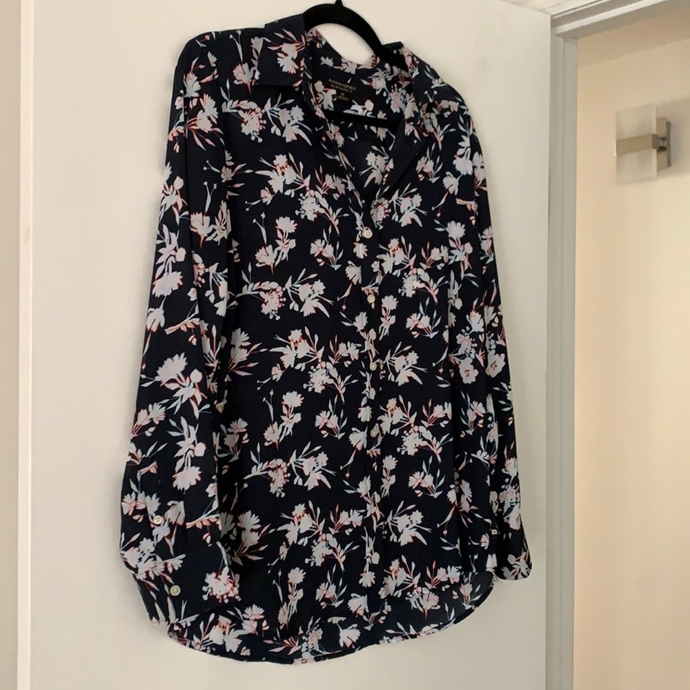 Banana Republic blouse